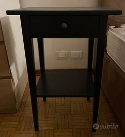 Conodino in legno Ikea