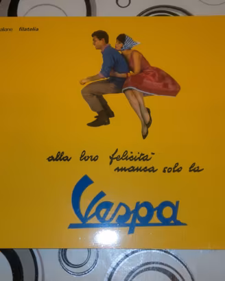Piaggio Vespa Folder - Cartoline 1946 - 2016 --70°