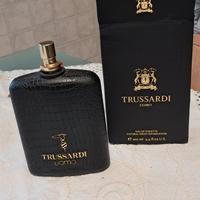 flacone profumo Trussardi 