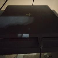 PS4 slim + 1 gioco 