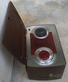 PICCOLA RADIO A VALVOLE MOTOROLA 5A7A DEL 1948