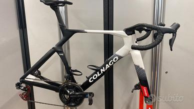 Colnago Y1Rs Taglia M - Dura-Ace Di2 12V - Stages