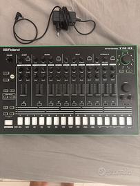 Roland tr-8