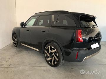 Mini Countryman C Favored solo 12000KM Full Option