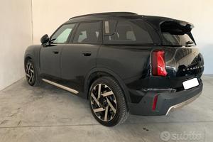 Mini Countryman C Favored solo 12000KM Full Option