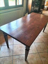 Tavolo in legno con cassetto – 180 × 85 cm