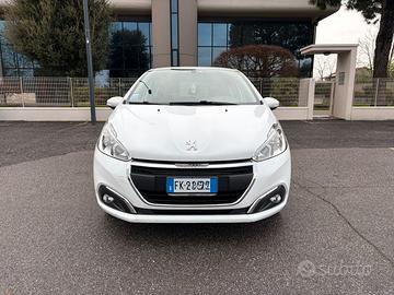 Peugeot 208 1.2 Puretech 82 cv