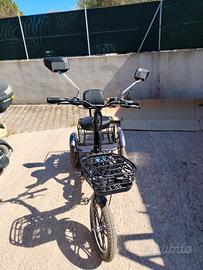  triciclo nuovissimo legale no acceleratiore
