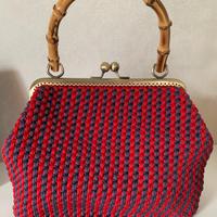 Borsa all’uncinetto, manico bambù, clic-clac