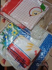 3 tovaglie 100% cotone con tovaglioli
