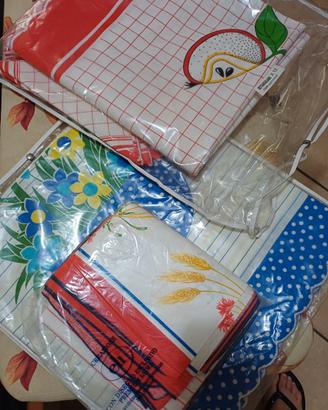 3 tovaglie 100% cotone con tovaglioli