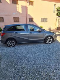 Auto Classe B Mercedes