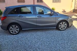 Auto Classe B Mercedes