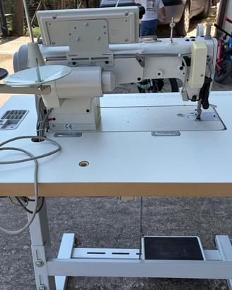 macchina per cucire professionale