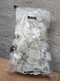 Distanziatori piastrelle