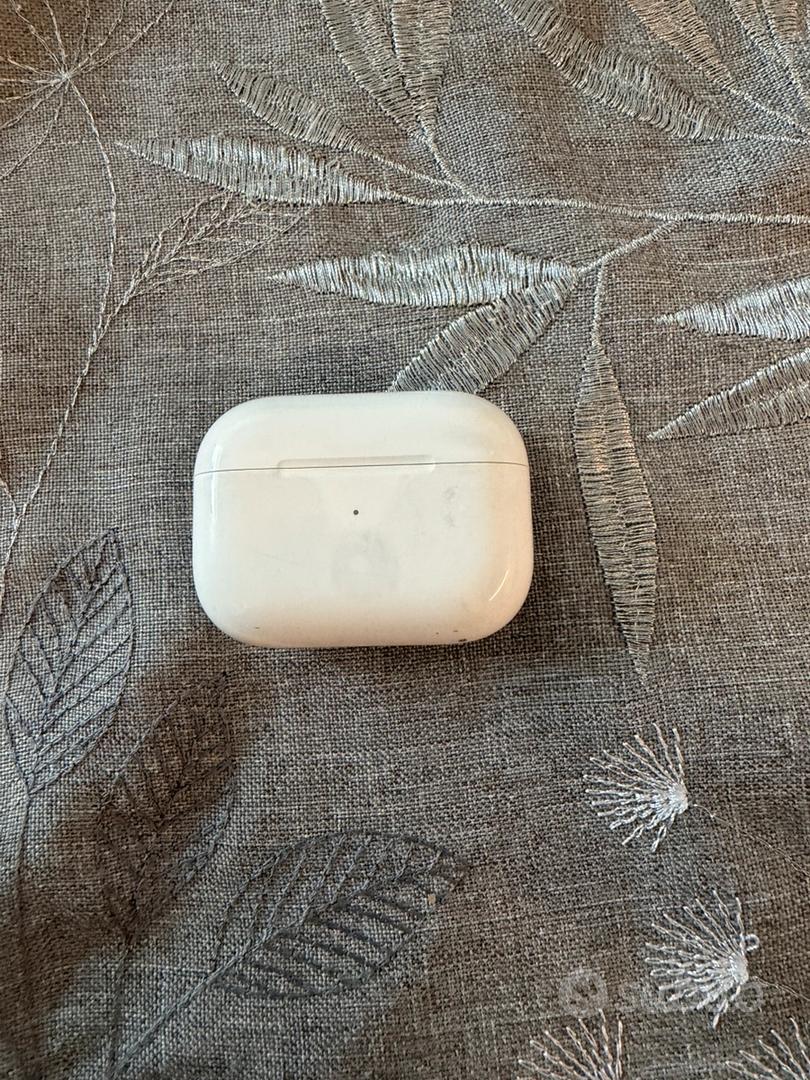 AirPods Pro 2 con custodia di ricarica MagSafe