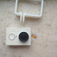 Xiaomi Yi Action Cam – con supporti e microSD
