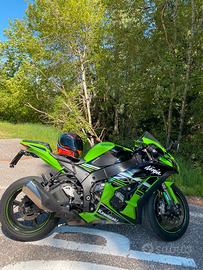 KAWASAKI ZX10 R ninja