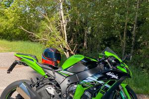 KAWASAKI ZX10 R ninja