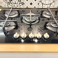 Piano cottura Indesit a gas