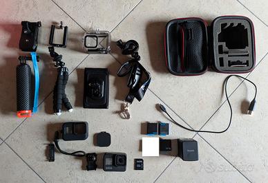 GoPro 8 + microSDXC + 4 Batterie + Accessori