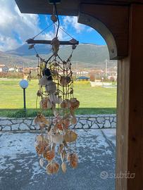 Lampadario artigianale con conchiglie