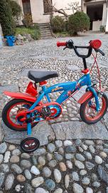 Bicicletta Spiderman con rotelle e caschetto