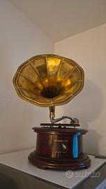 Grammofono d’epoca “His Master’s Voice” 