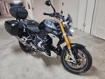 Bmw R 1250R Triple black Option 719 10/2024