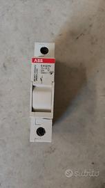 SEZIONATORE PORTAFUSIBILE 10x38 ABB 1000VDC