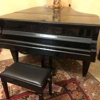 Pianoforte mezzacoda laccato nero + sgabello