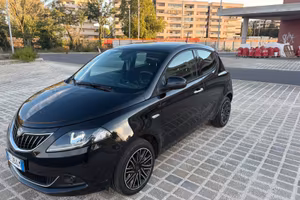 Lancia Ypsilon 2022 Hybrid  gold