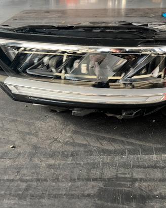 Faro anteriore VW T-Roc