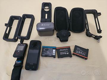 Insta360 X3 con accessori e telecomando GPS