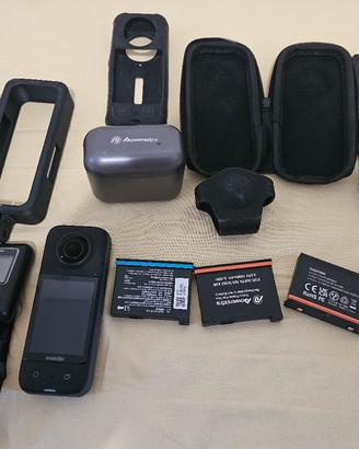 Insta360 X3 con accessori e telecomando GPS
