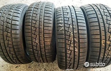 4 gomme usate invernali 215 40 18 Yokohama