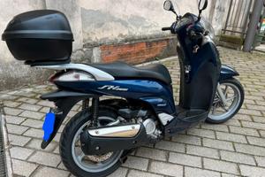 Honda sh 300 i.e. sport 