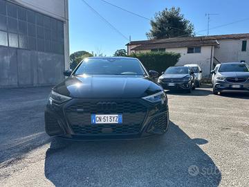 Audi A3 SPB TDI quattro S tronic Identity Black Po