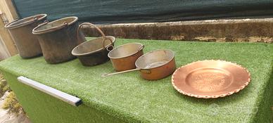 set di pentolame antico in rame da ristrutturare