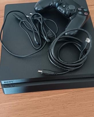 PS4 SLIM  1TB