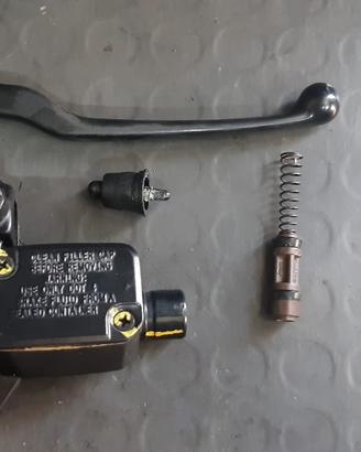 Pompa idraulica freno Dx Piaggio Beverly