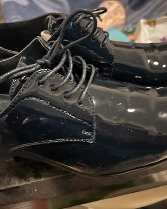 Scarpe uomo lucide colore blu taglia 40