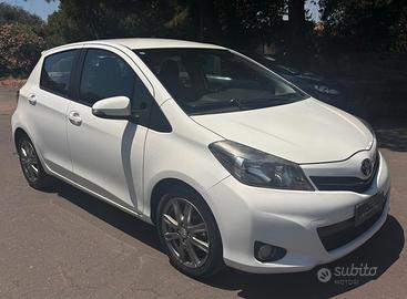 Toyota Yaris 1.4 D-4D 5 porte Lounge