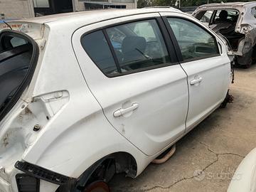 portiera hyundai i20 2009 2010 dx