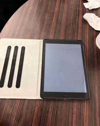 Apple iPad Air 1ª generazione – 32GB Wi-Fi