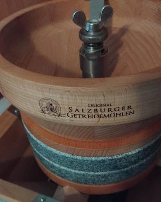 Mulino manuale cereali Salzburger MH8 in faggio