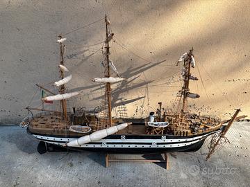 Modello navale Amerigo Vespucci artigianale