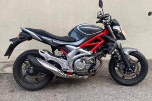 Suzuki gladius 650