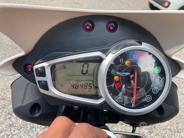 Triumph Speed Triple 1050