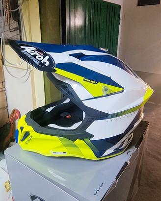 casco airoh stricker blazer Yellow gloss taglia M 